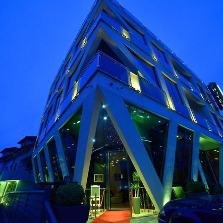 Hotel Palace Velika Kladusa Ngoại thất bức ảnh